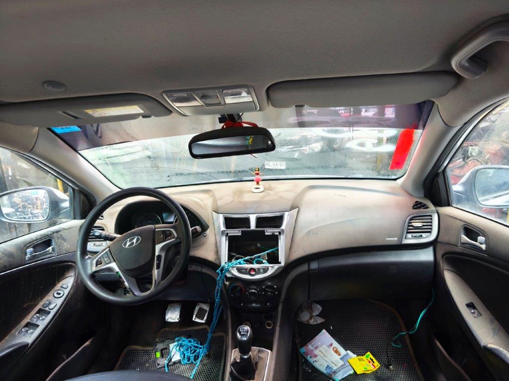 CULATA Hyundai ACCENT RB 2011  USADA  EN DESARME